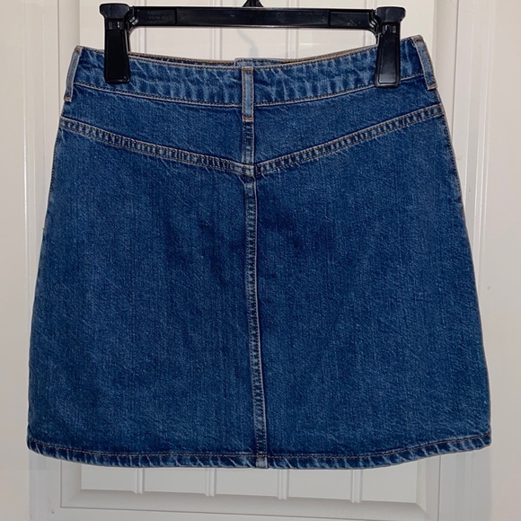 TOPSHOP 4 Denim Jean Skirt 5 Embossed Closure Buttons 2 on usable front pockets - Picture 3 of 13